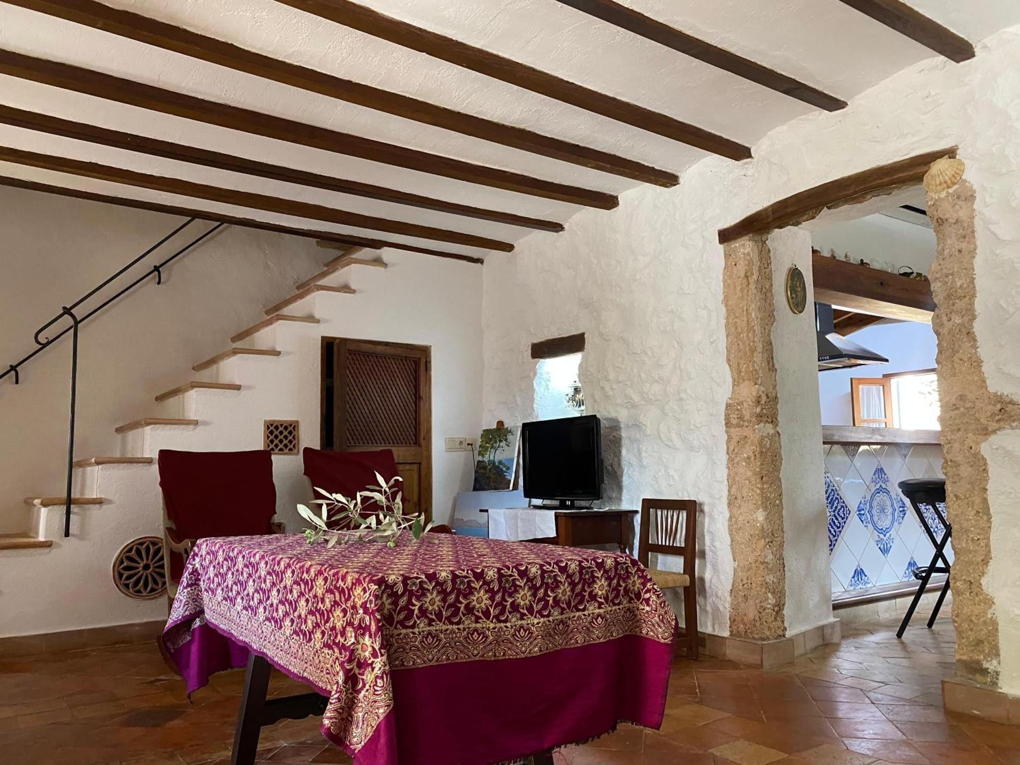 Lejlighed Ullal - Rural Charm Approx 73000 Meters And Outdoor Adventure Agritourism With Private Mountain Path Approximately 5 Minutes Walking From The Ideal For Relaxation *