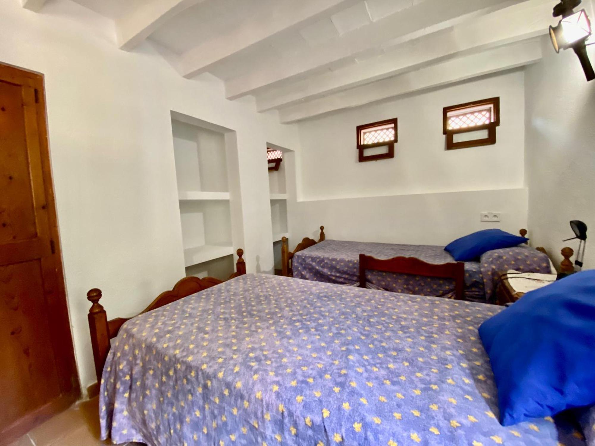 Ullal - Rural Charm Approx 73000 Meters And Outdoor Adventure Agritourism With Private Mountain Path Approximately 5 Minutes Walking From The Ideal For Relaxation