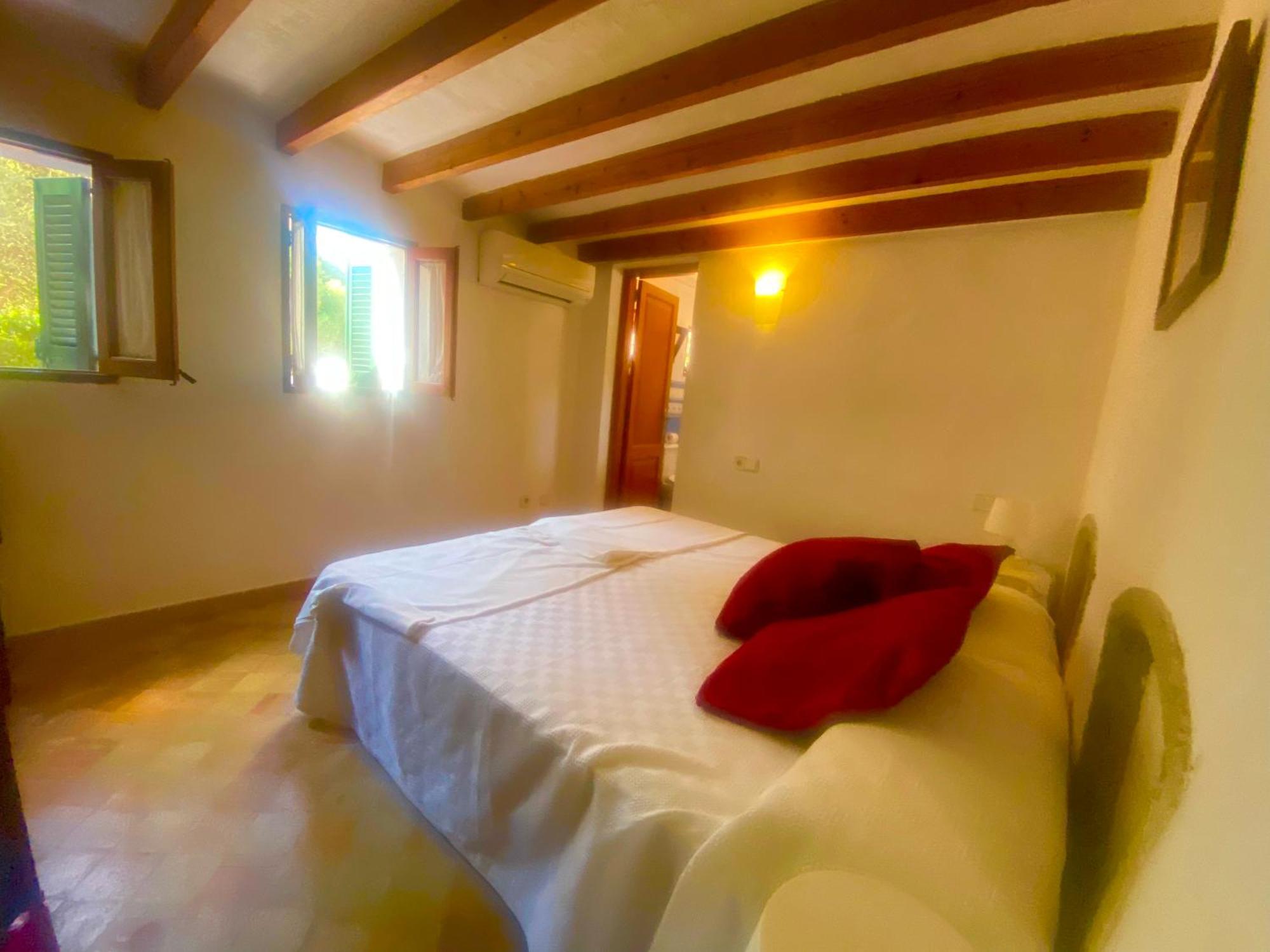 Lejlighed Ullal - Rural Charm Approx 73000 Meters And Outdoor Adventure Agritourism With Private Mountain Path Approximately 5 Minutes Walking From The Ideal For Relaxation *
