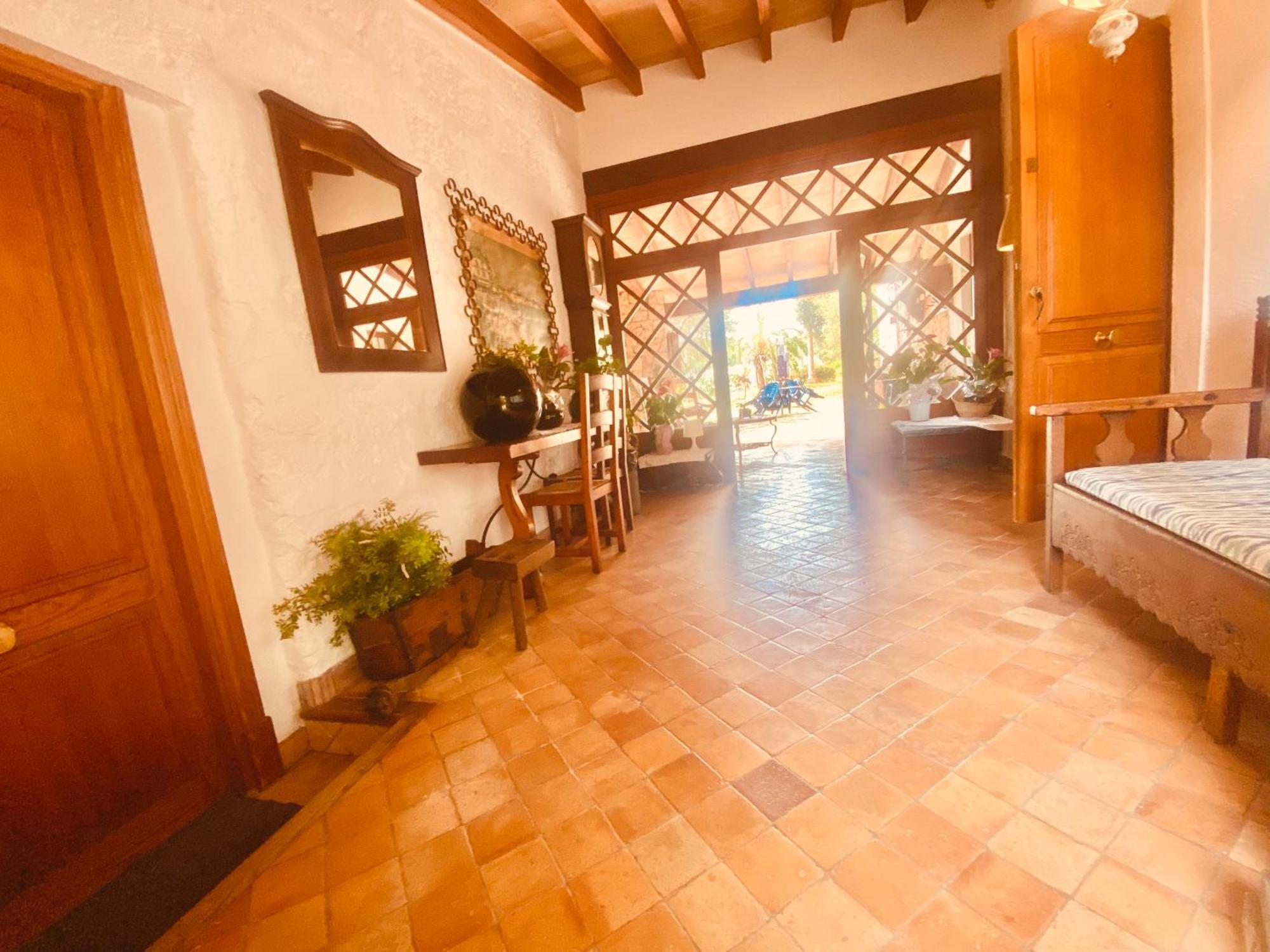 Ullal - Rural Charm Approx 73000 Meters And Outdoor Adventure Agritourism With Private Mountain Path Approximately 5 Minutes Walking From The Ideal For Relaxation