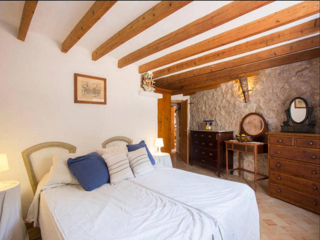 Ullal - Rural Charm Approx 73000 Meters And Outdoor Adventure Agritourism With Private Mountain Path Approximately 5 Minutes Walking From The Ideal For Relaxation Lejlighed *